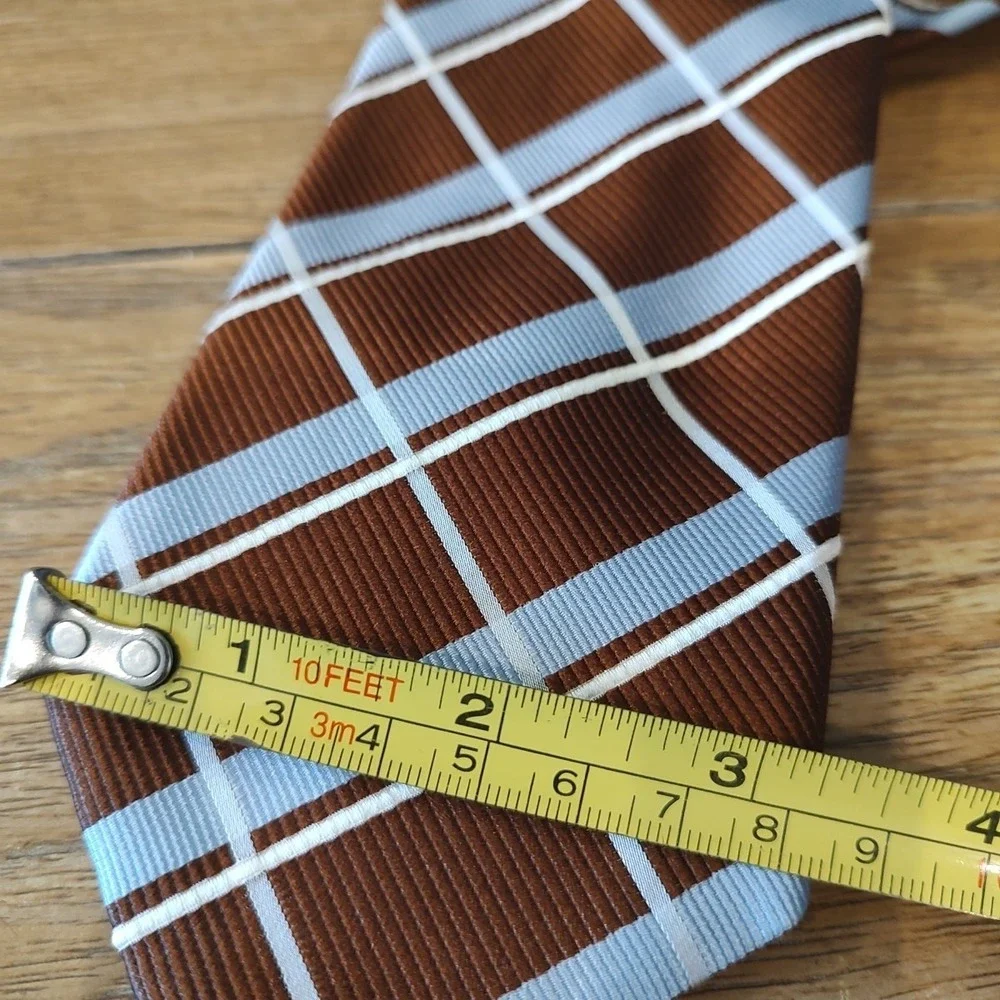 LEITZ METALWORKING LMT DESIGNER Silk TIE 61